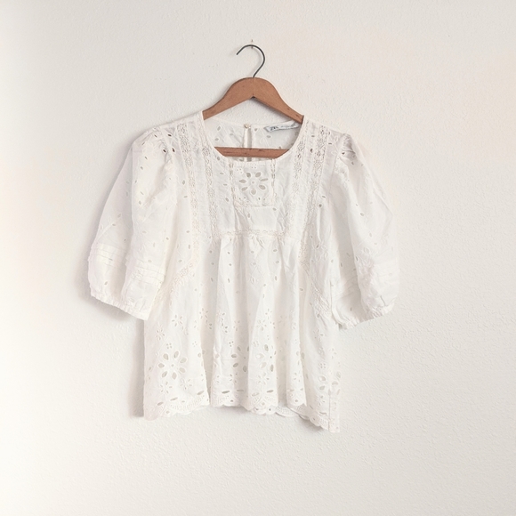 Zara Tops - Zara Eyelet Wide Puffed Sleeve Scoop Blouse M